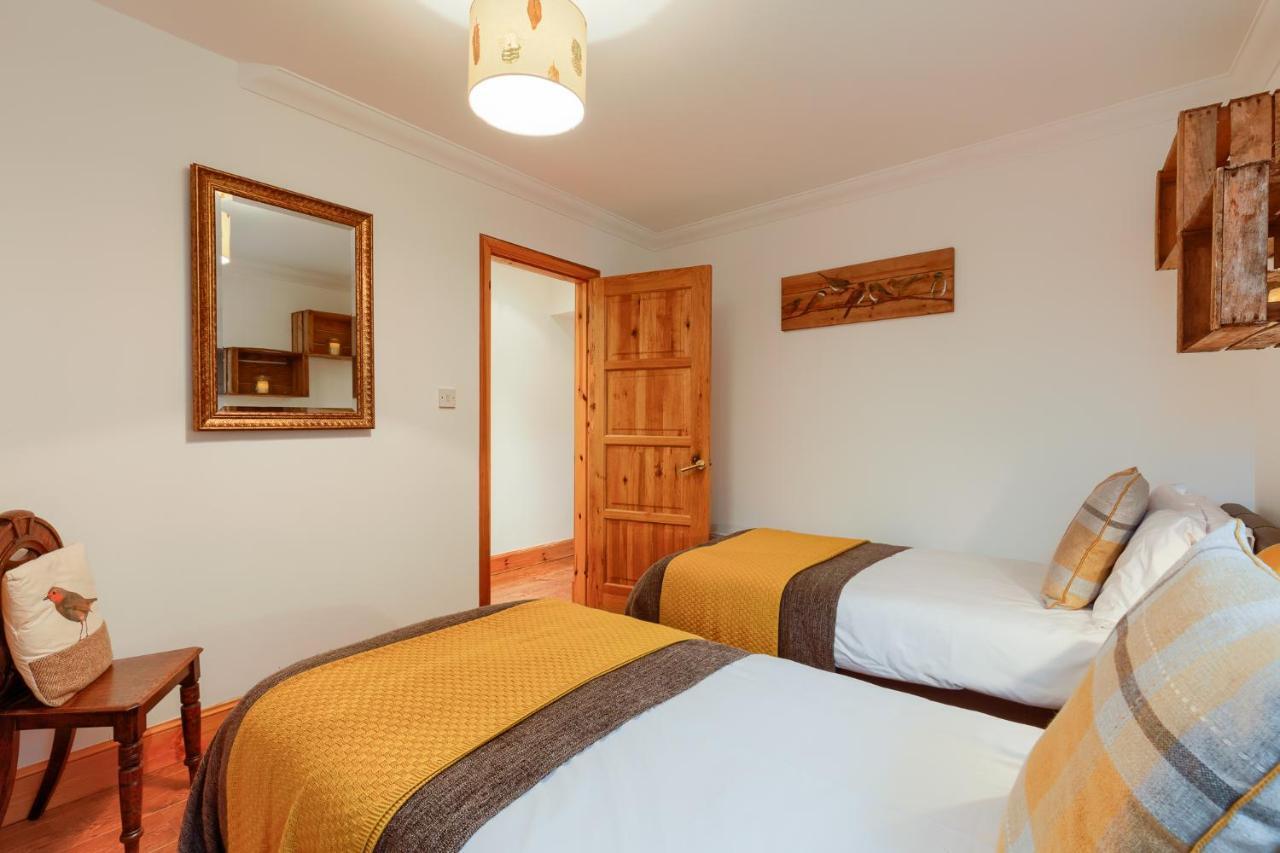 Dundas Flat, 1 Bedroom, 克里夫 外观 照片